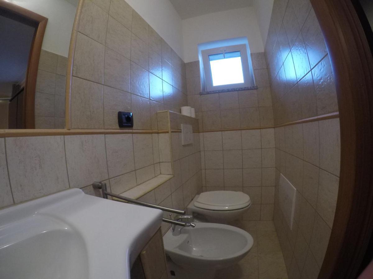 B&B Bassu Bosa Exterior photo