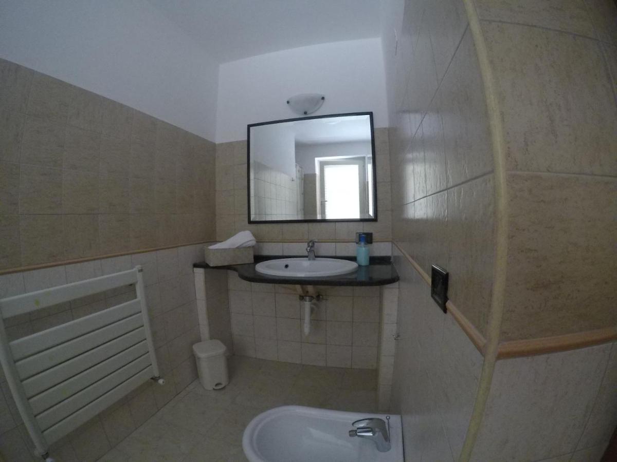 B&B Bassu Bosa Exterior photo